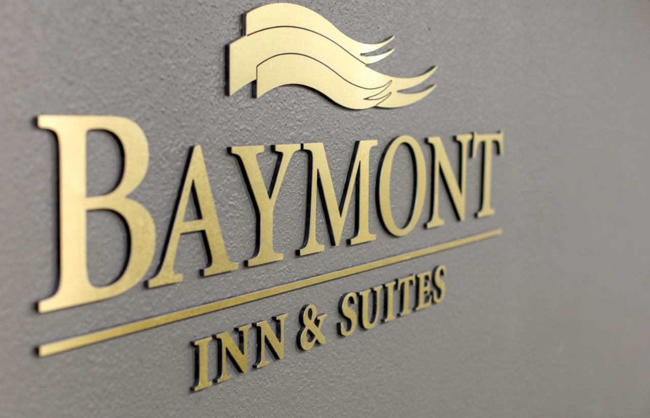 Отель Baymont By Wyndham Ferndale/Royal Oak Экстерьер фото
